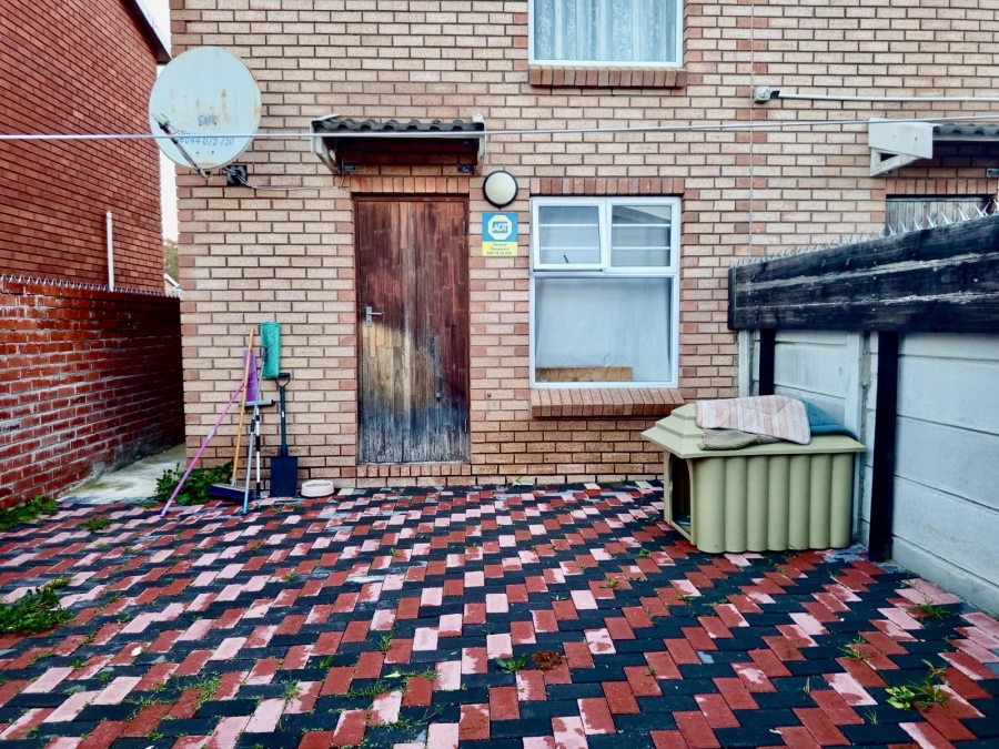 2 Bedroom Property for Sale in Walmer Eastern Cape